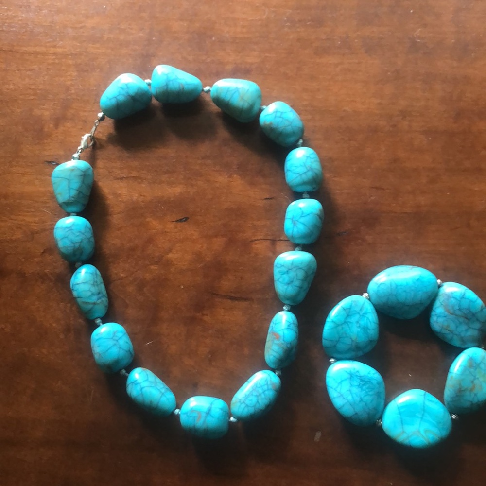 Turquoise necklace and bracelet